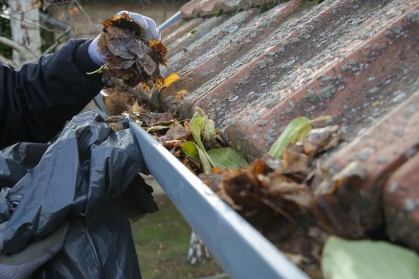Commercial Gutter Unclogging in Oklahoma City